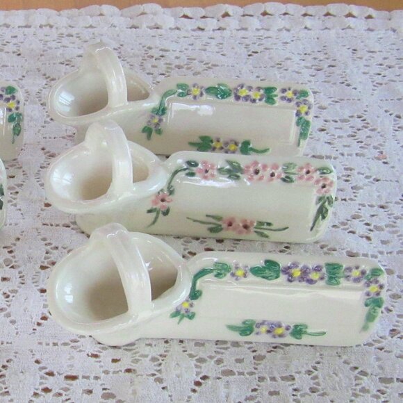 Ceramic placecard holders with basket for flowers,candies,nuts in pink & purple - Picture 3 of 11